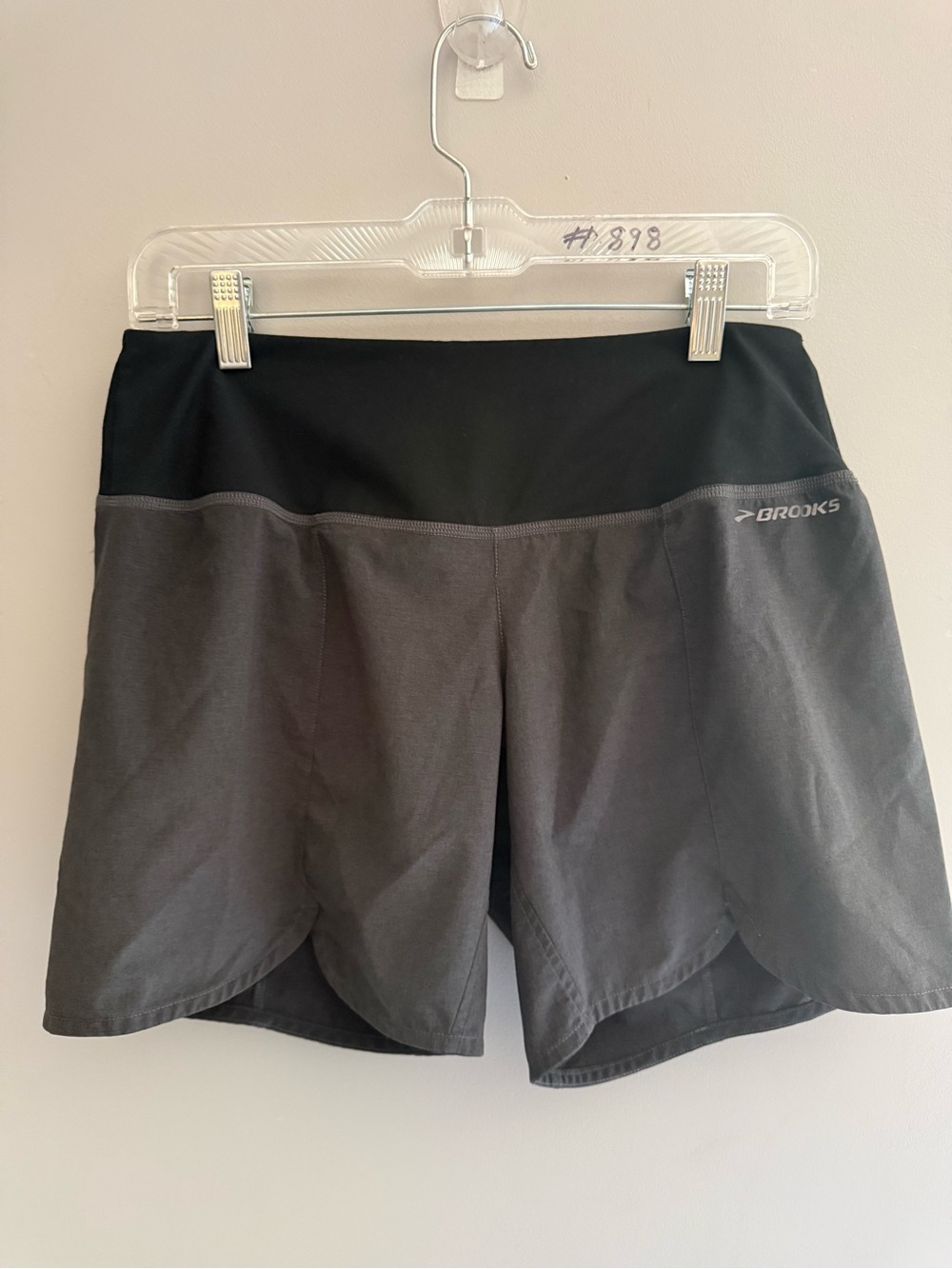 Brooks Womens Running Shorts SZ S Black Charcoal Gray 7in Inseam Lined Athletic